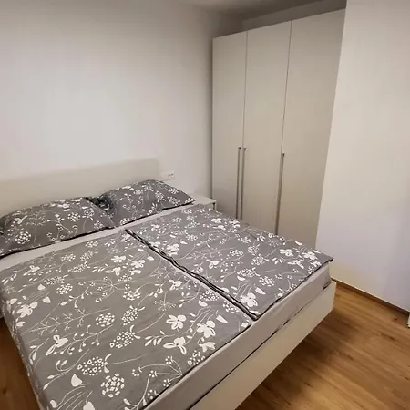 Apartment Annie's *