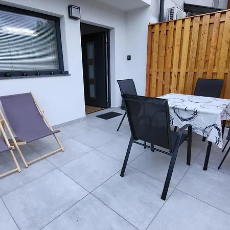 Annie's Apartment